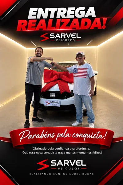 Cliente da Sarvel recebendo o carro, com o laço no capô